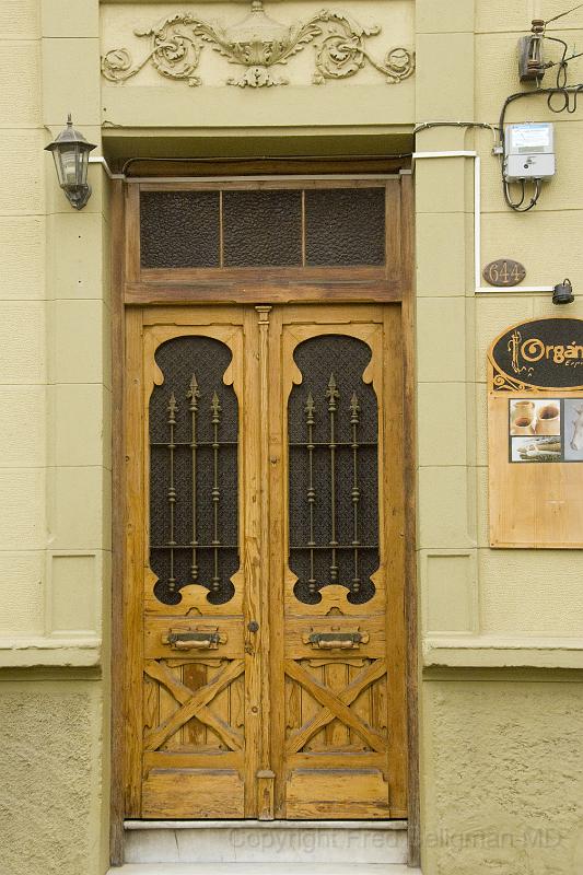 20071221 104828 D2X 2800x4200.jpg - Door, Valparaiso, Chile